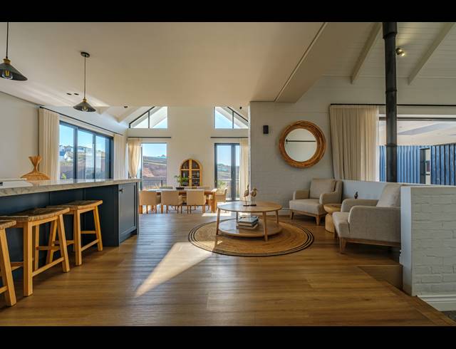 5 BEDROOM FREESTANDING FOR SALE IN SPRINGVALE COUNTRY ESTATE